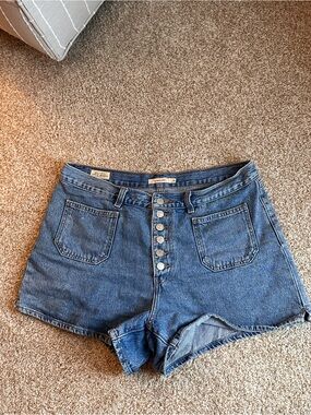 Levi's Button-Front High-Rise Denim Shorts - Blue